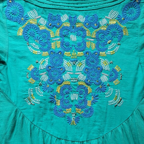 Anthropologie embroidered Tee top - Picture 3 of 9